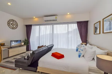Chic Condo Karon by Resava