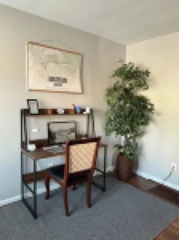 Riverside Retreat ~ One Story ~ 3bd/2ba ~ Steps to the River & Main St