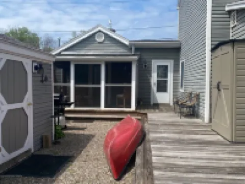 3 bedroom waterfront house with large yard and Gorgeous view of Braddocks Bay Hotels in Greece