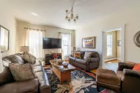 Westy House - old world charm with modern upgrades in this downtown victorian.