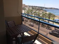 Apartment sea view, beach 1min Six Fours les plage -Les Lônes - Sanary /mer Hotels near Coudou Parc