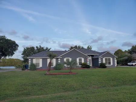 Golden Isles Lake House Отели в г. Глинн