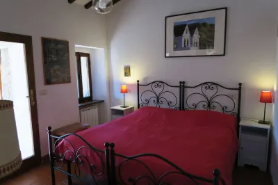 Villa "Le Vallecchie" overlooking Siena and with private swimming pool