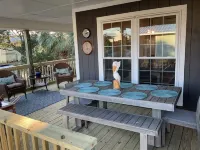 Charming 3-bedroom waterfront house in OKI just steps from public beach access