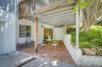 Santa Barbara Large Cozy Studio with Private Patio + AC + TESLA Charger