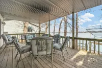 New Rental!!! Sunny Waters Escape on East Lake Private Dock- Sleeps 10