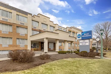Best Western Watertown Fort Drum Отели в г. Сакетс Харбор