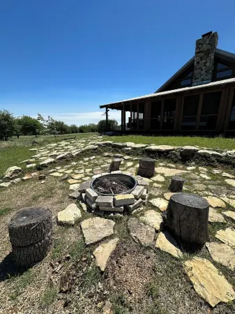 Peaceful Cabin Retreat