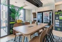 โรงแรม B&B มูลฮาส บาลอาโรพอร์ต - ที่มีที่จอดรถ