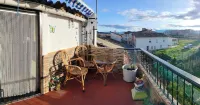 2Bed Traditional Apt - Private Balcony - Fuenmayor Hôtels à : Entrena