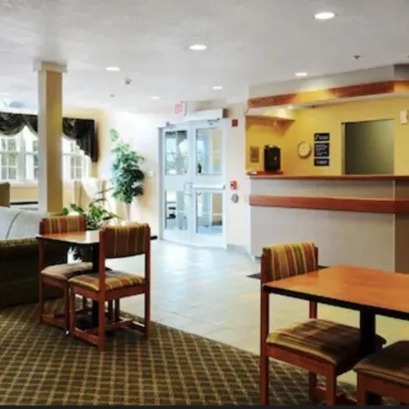Parry Sound Inn & Suites