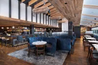 Gravity Haus Vail - bar