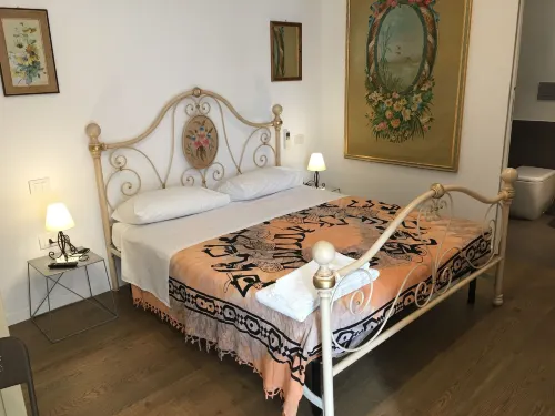Bed & Breakfast Il Carignano - Bed and Breakfasts