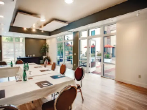 Inn at the 5th Hotels in Eugene