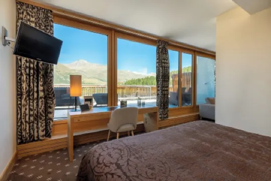 尼拉阿爾皮納酒店