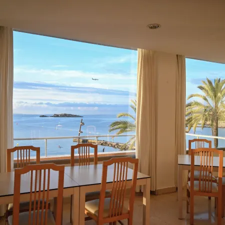 Hotel Ibiza Playa Отели рядом с достопримечательностью «Casino Ibiza»