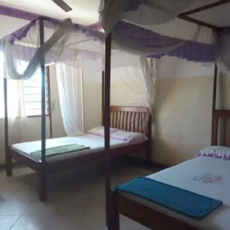 Ropaka Hotel