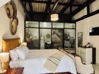 Dakeni Game Farm Hotels in 