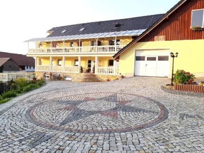 Roomy Apartment in Lichtenhain with Pond