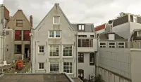 A-Train Hotel Hotels in Oude Centrum