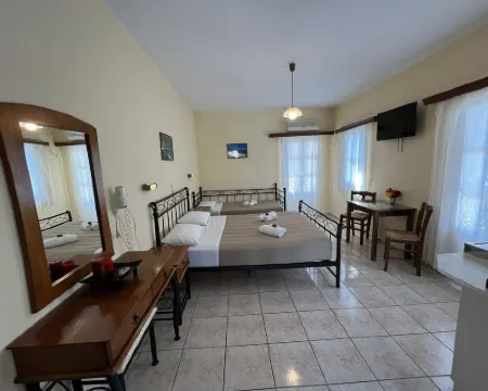 Georgia Studios Hotels in Amorgos