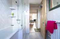 Hare Cottage Hotels in Abergavenny