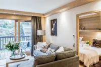 Mammoth Lodge by Alpine Residences - balcony