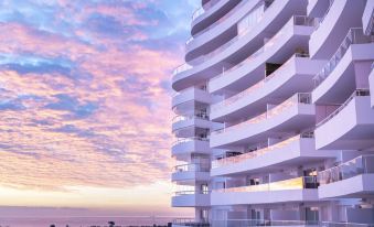 Gran Canet 2Br - Sea Views, Pools & Gym