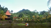 KAMPUNG TURIS RESORT & WATERPARK Hotels in Tanjungsari