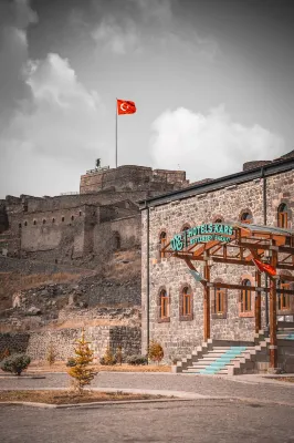 VE Hotels Kars BEYLERBEYİ Sarayi - parking