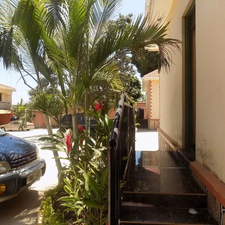 Etana Motel Kampala