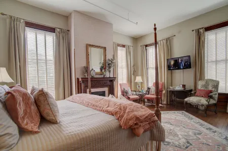 Forsyth Park Inn Отели в г. Саванна