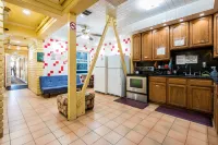 European Hostel Hotels in Noe Valley