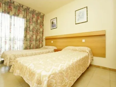 Apartamentos Pins Marina 46