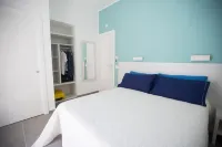 White Asses Rooms - guesthouses