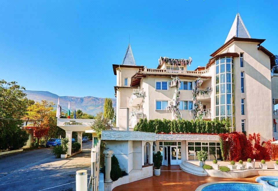 hotel overview picture