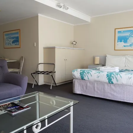 Aloha Seaview Resort Motel