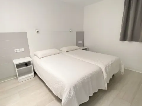 Acapulco Ocean View Hotels near Sioux City Park | San Agustín