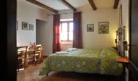 Giunasco Hotels in Comano