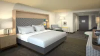 Holiday Inn & Suites Fayetteville W-Fort Bragg Area Hotels in Fayetteville