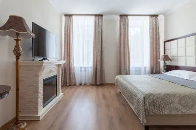 Grand Lion Hotel Hotels near مسرح مارينسكي