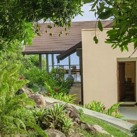 Sea Heart House on Koggala Lake