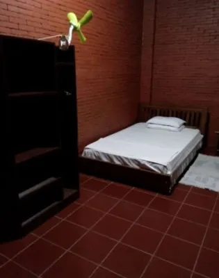 Majapahit Homestay by Bhagaskara Hotels in Peterongan