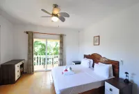 GT Self Catering Apartments - Mountain view