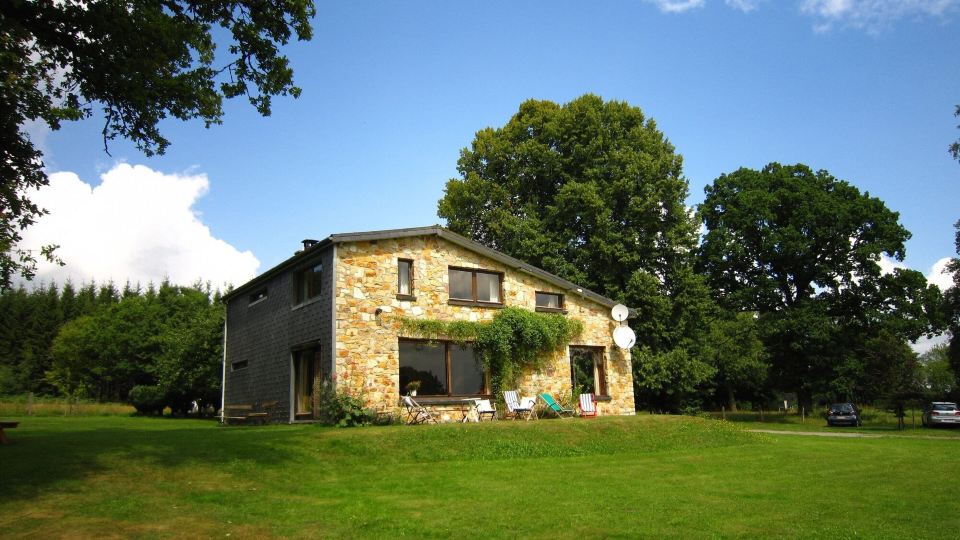 Rustic Retreat in Houvegne