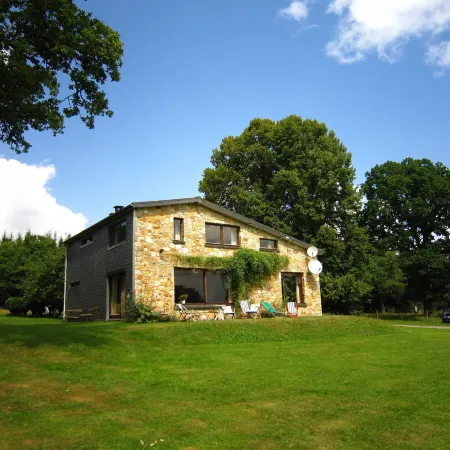 Rustic Retreat in Houvegne
