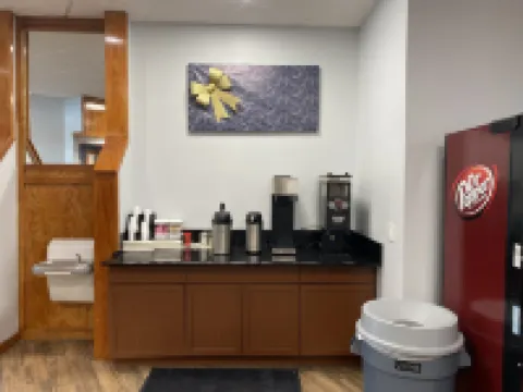 Travelodge by Wyndham Water’s Edge Hotel - Racine Hotels in Racine