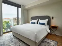 June Six Hotel Berlin City West Hotels near Savigny Square