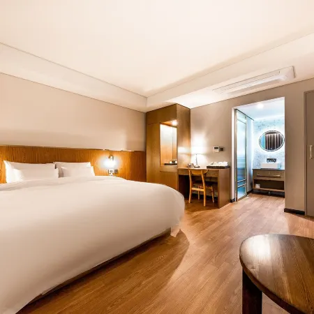 Hotel the Hill