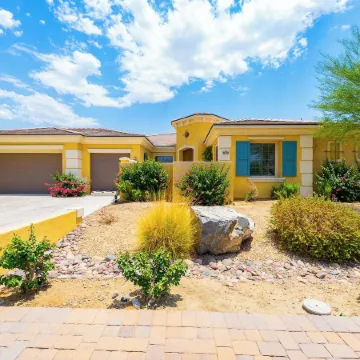 Luxurious 5Br Resort Style Home w Pool & Spa